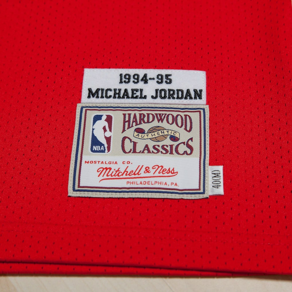 Chicago Bulls Michael Jordan 1994-95 Road 45 Authentic Jersey sale - Red sale - Mens