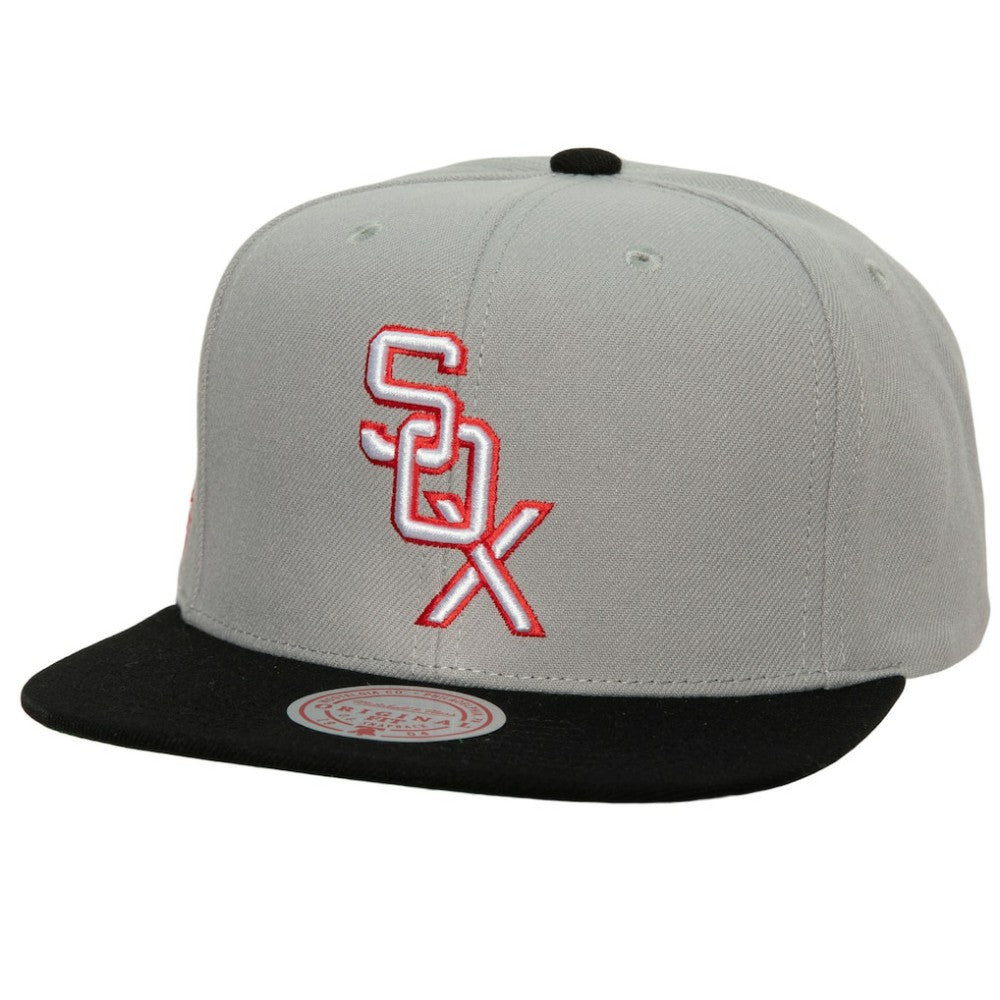 Chicago White Sox Cooperstown Collection Away Snapback Hat Gray | Mitchell & Ness