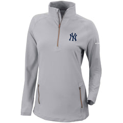 New York Yankees Women's Omni-Wick Outward Nine Quarter-Zip Pullover Top Gray | Columbia