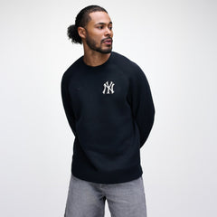 New York Yankees Tech Fleece Raglan Sweatshirt Black | Nike