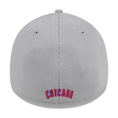 Chicago Cubs Active Pivot 39THIRTY Flex Hat Gray | New Era