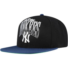 New York Yankees Rise Up Snapback Hat Black | Mitchell & Ness