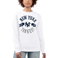 New York Yankees G-III 4Her by Carl Banks Women's Team Logo Fleece Pullover Sweatshirt White