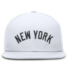 New York Yankees Wordmark Dri-FIT Round Bill True Fitted Hat White | Nike