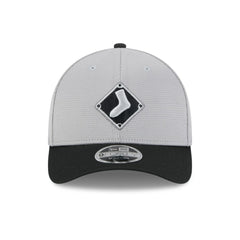 Chicago White Sox 2025 Batting Practice 9FORTY M-Crown Adjustable Hat Gray/Black | New Era