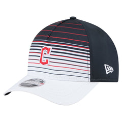 Cleveland Guardians Gradient 9FORTY M-Crown Adjustable Hat Navy | New Era