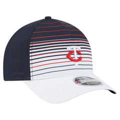 Minnesota Twins Gradient 9FORTY M-Crown Adjustable Hat Navy | New Era