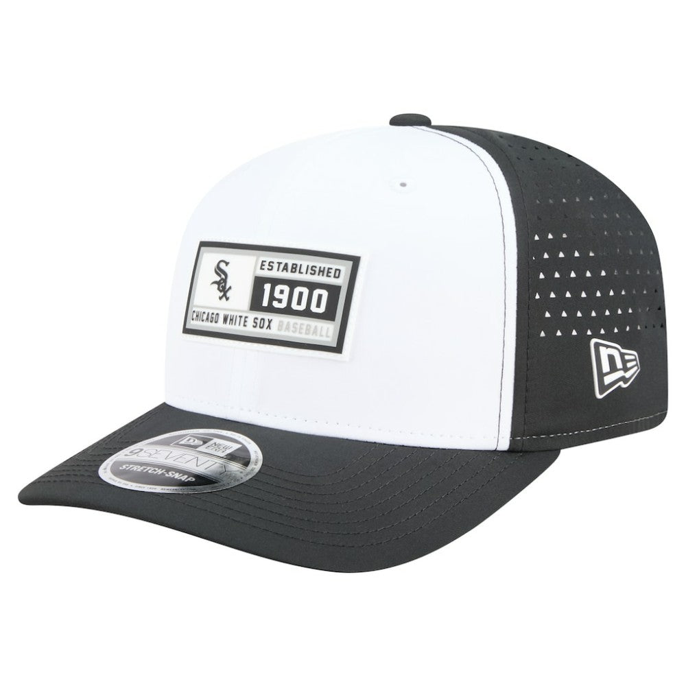 Chicago White Sox Established Patch 9SEVENTY Adjustable Hat White/Black | New Era