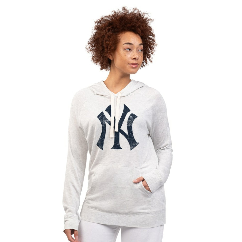 New York Yankees G-III 4Her by Carl Banks Women's Pregame Pullover Hoodie Oatmeal