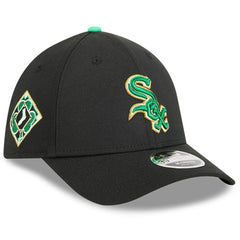 Chicago White Sox 2026 St. Patrick's Day 39THIRTY Flex Hat Black | New Era