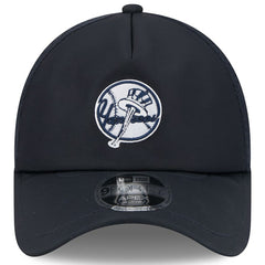 New York Yankees 2026 Batting Practice Alternate Apex 9FORTY Adjustable Hat Navy | New Era