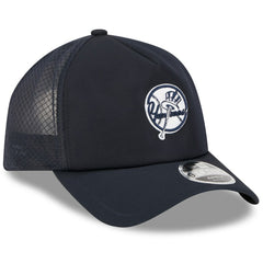New York Yankees 2026 Batting Practice Alternate Apex 9FORTY Adjustable Hat Navy | New Era