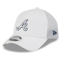 Atlanta Braves 2026 Batting Practice Apex 9FORTY Adjustable Trucker Hat White | New Era