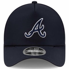 Atlanta Braves 2026 Batting Practice Apex 9FORTY Adjustable Trucker Hat Navy | New Era