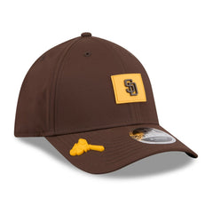 San Diego Padres 2026 Clubhouse M-Crown 39THIRTY Flex Hat Brown | New Era