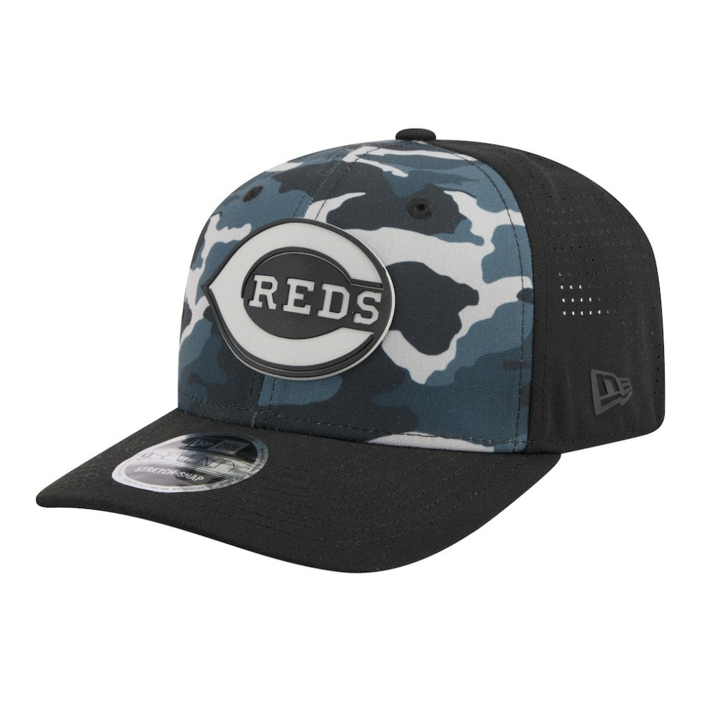 Cincinnati Reds Tonal Camo 9SEVENTY Stretch-Snap Hat Black | New Era