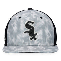 Chicago White Sox Majestic Smoke Dye Snapback Hat Gray