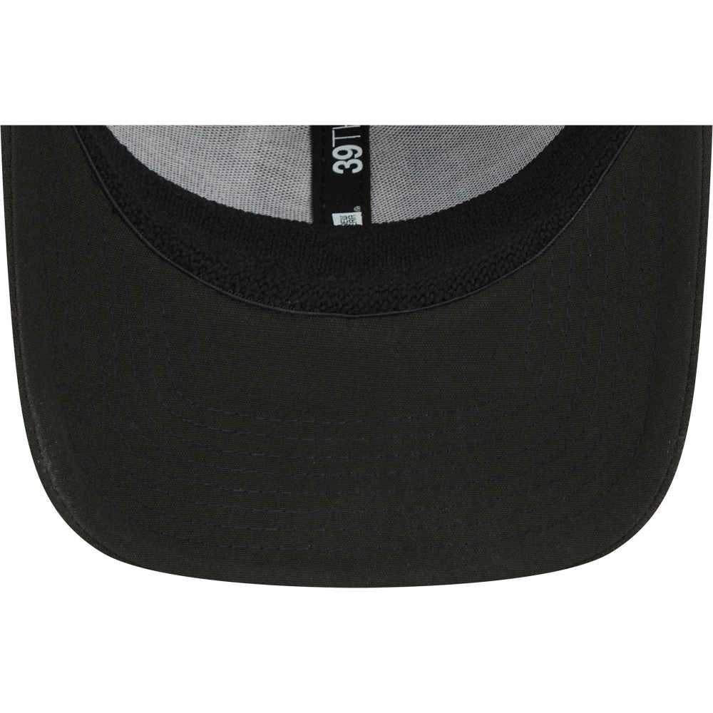 Cleveland Guardians Logo 39THIRTY Flex Hat Black | New Era
