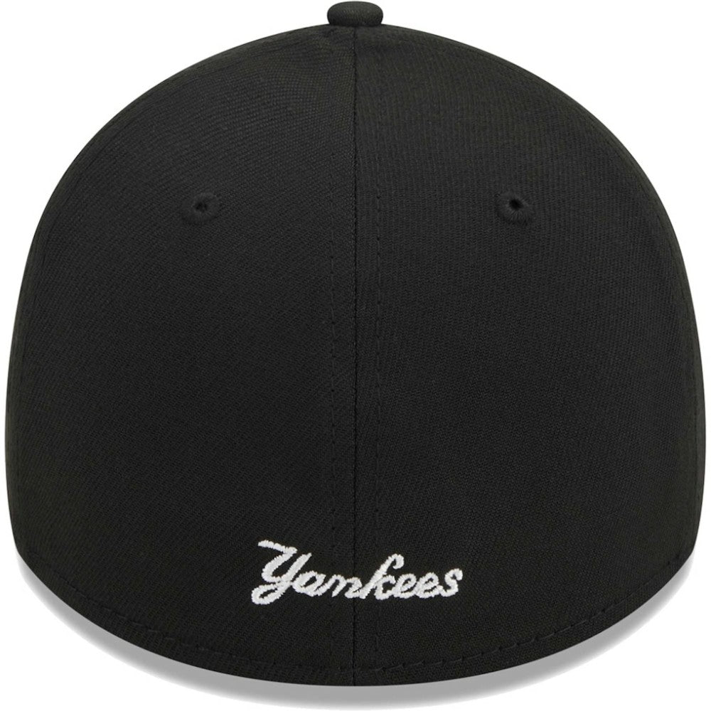 New York Yankees Logo 39THIRTY Flex Hat Black | New Era
