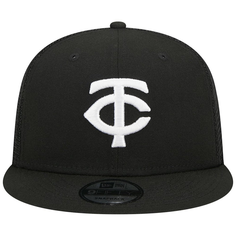 Minnesota Twins Trucker 9FIFTY Snapback Hat Black | New Era