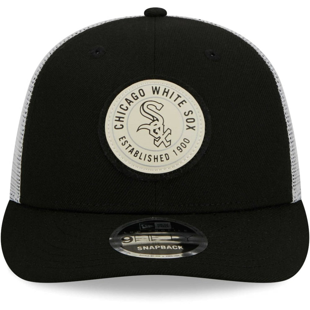 Chicago White Sox Circle Trucker Low Profile 9FIFTY Snapback Hat Black | New Era