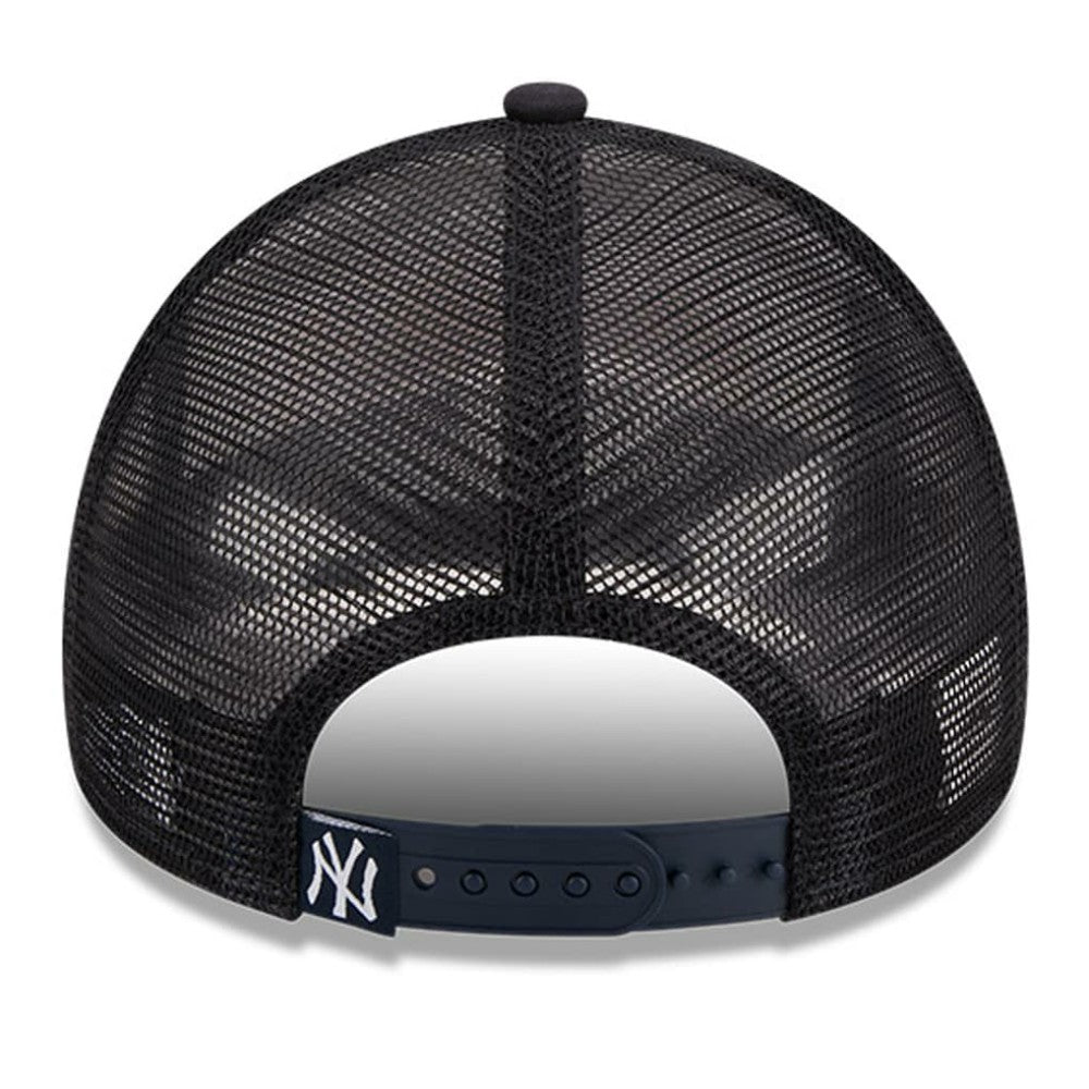 New York Yankees Stacked A-Frame Trucker 9FORTY Adjustable Hat White/Navy | New Era