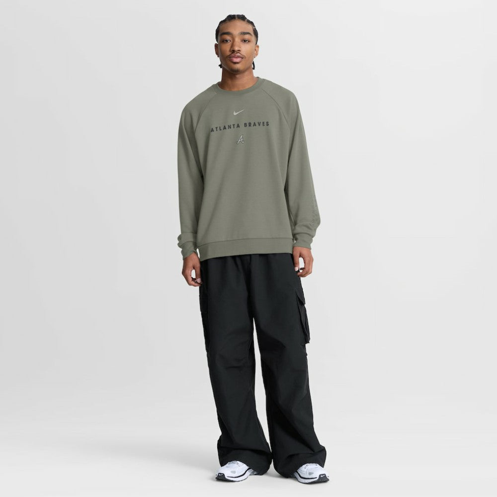 Atlanta Braves Statement Primary Raglan Dri-FIT Sweatshirt Olive | Nike
