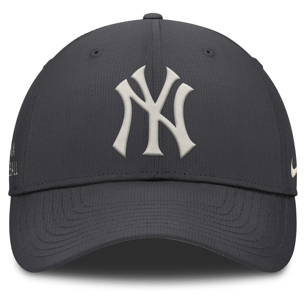 New York Yankees Club Dri-FIT Adjustable Hat Anthracite | Nike