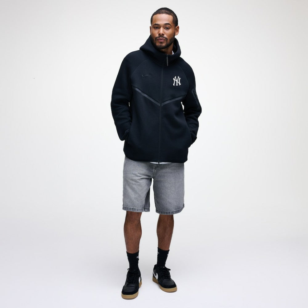 New York Yankees Tech Fleece Raglan Full-Zip Windrunner Hoodie Black | Nike