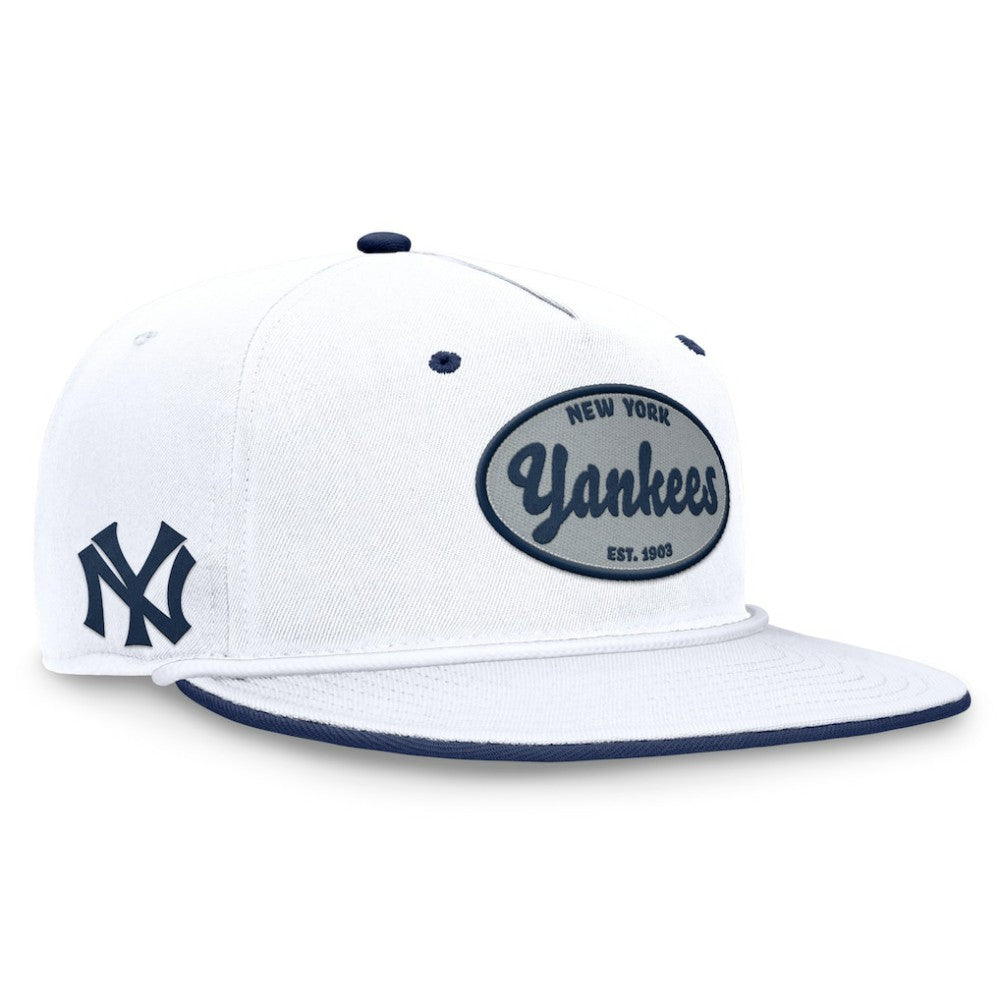 New York Yankees Cooperstown Collection Iron Golfer Snapback Hat White