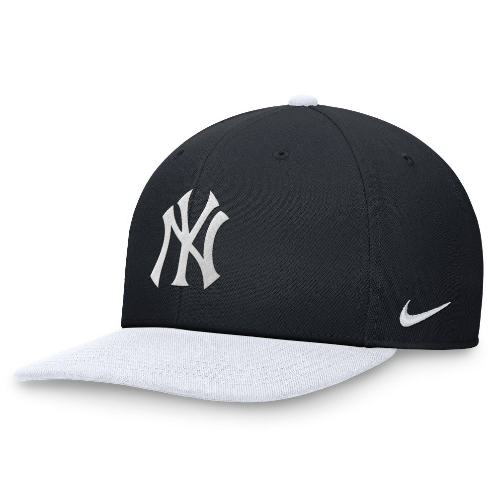 New York Yankees Two-Tone Snapback Hat Navy/White | Nike