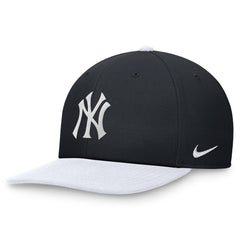 New York Yankees Two-Tone Snapback Hat Navy/White | Nike