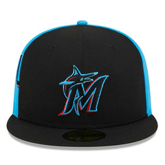 Miami Marlins Gameday Sideswipe 59FIFTY Fitted Hat Black/Blue | New Era