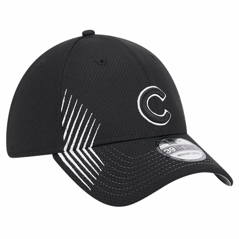Chicago Cubs Active Dash Mark 39THIRTY Flex Hat Black | New Era