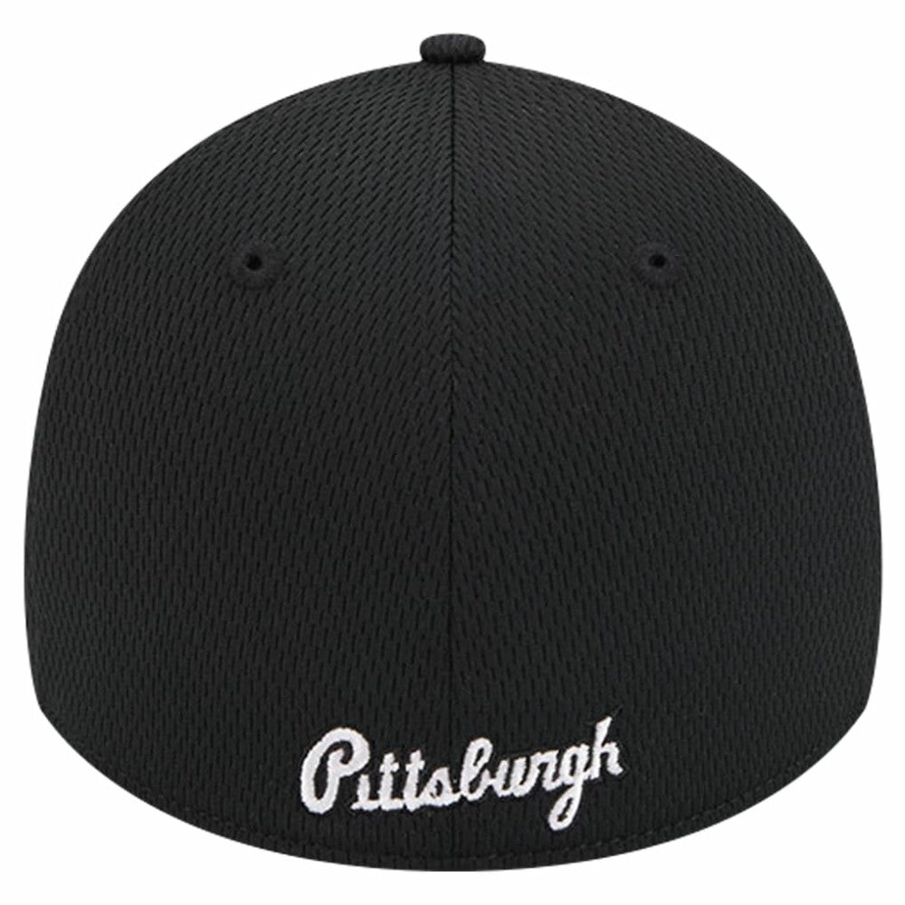 Pittsburgh Pirates Active Dash Mark 39THIRTY Flex Hat Black | New Era