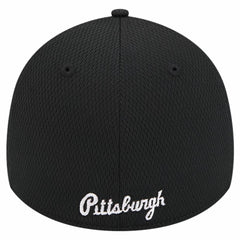 Pittsburgh Pirates Active Dash Mark 39THIRTY Flex Hat Black | New Era