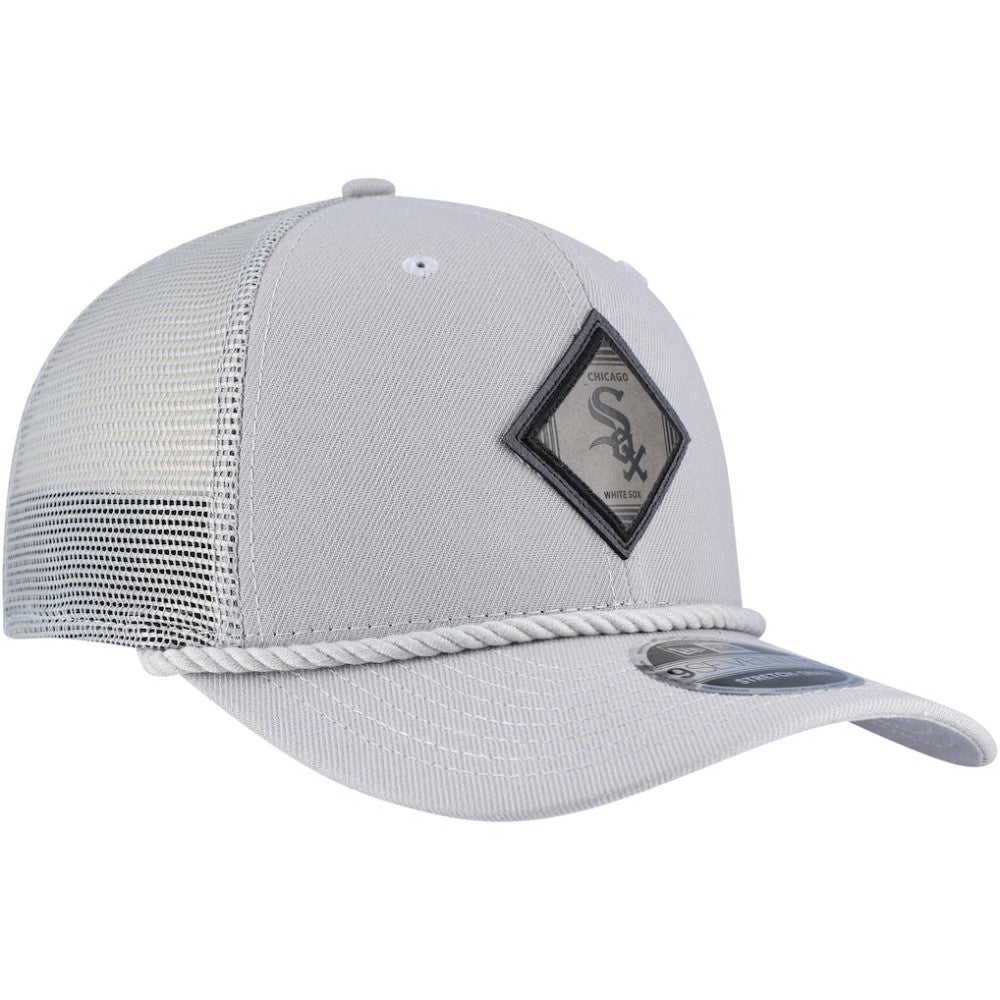 Chicago White Sox Logo 9SEVENTY Stretch-Snap Adjustable Hat Gray | New Era