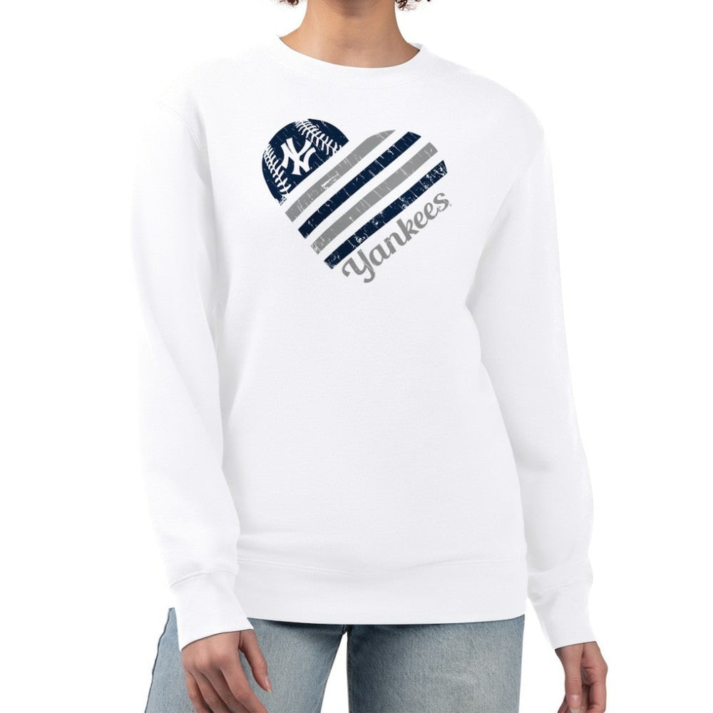 New York Yankees G-III 4Her by Carl Banks Women's Heart Logo Fleece Pullover Sweatshirt White