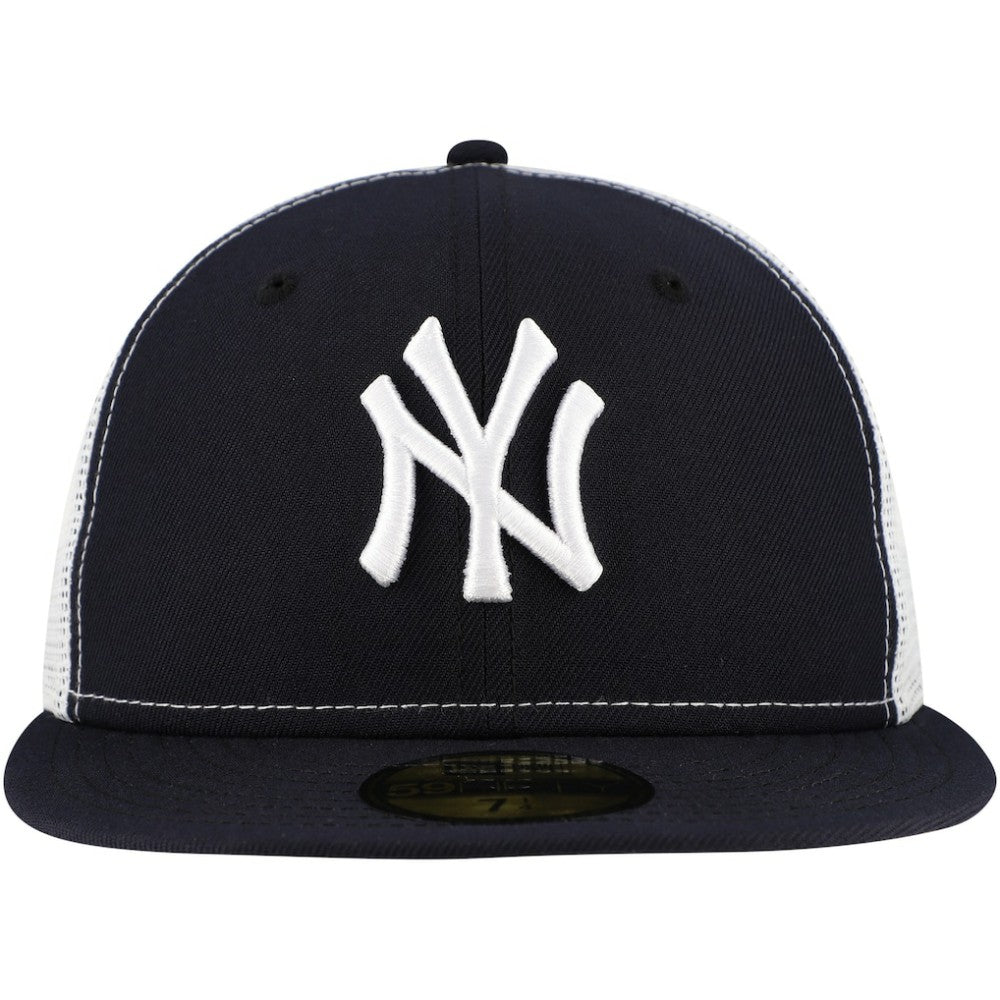 New York Yankees Team Color 59FIFTY Trucker Fitted Hat Navy | New Era