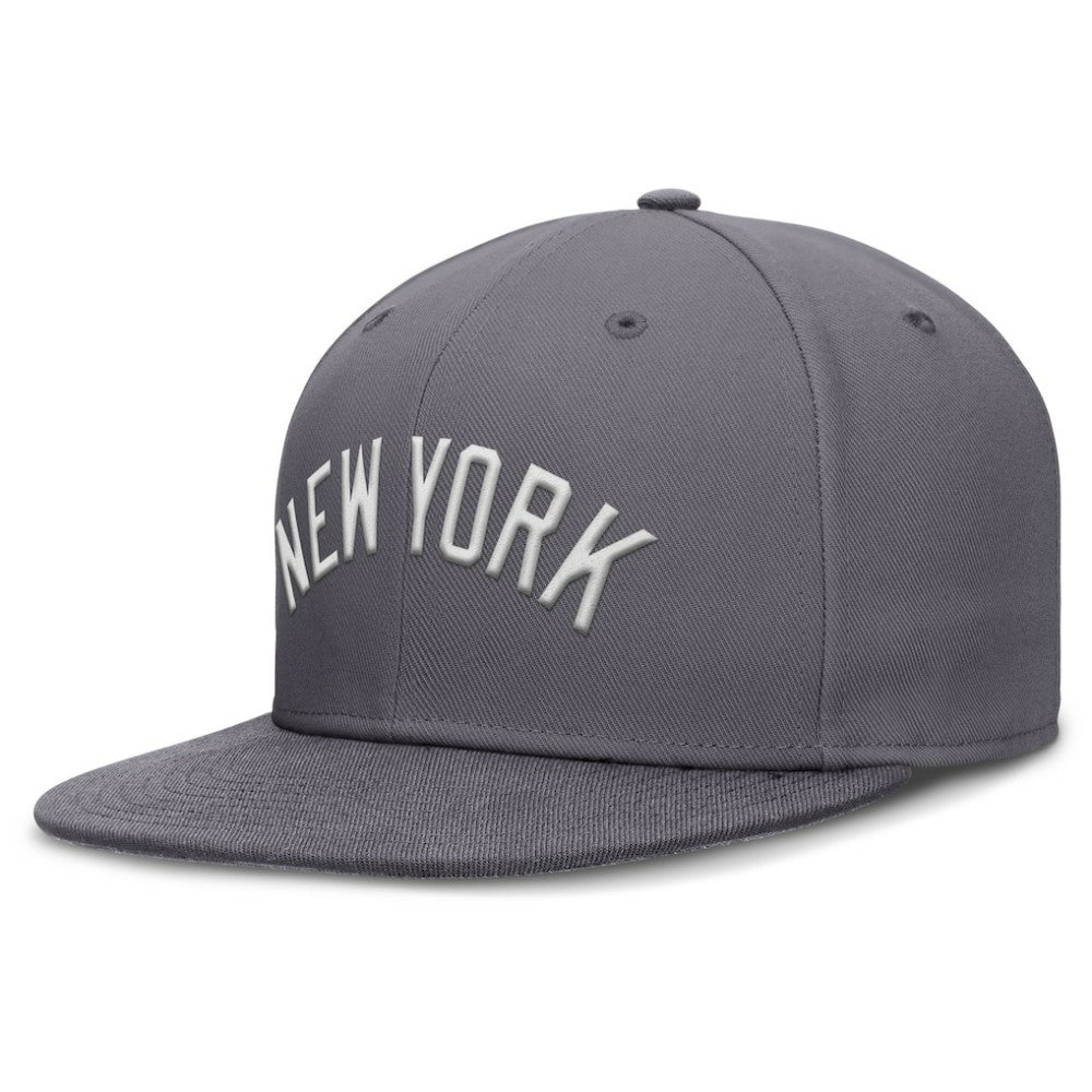 New York Yankees Performance True Fitted Hat Gray | Nike