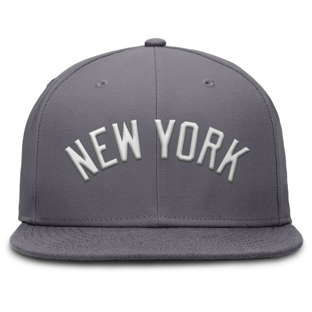 New York Yankees Performance True Fitted Hat Gray | Nike
