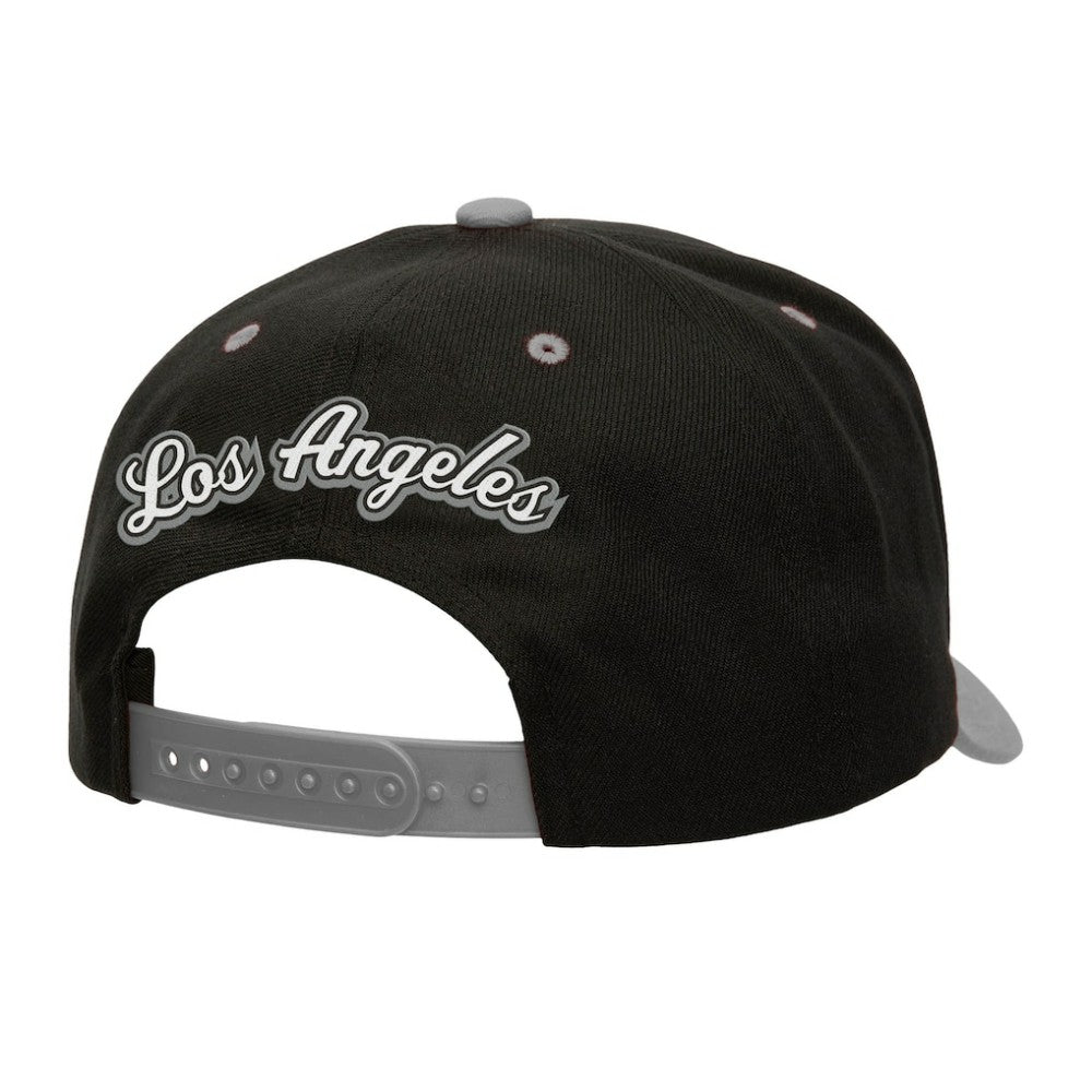 Los Angeles Kings Mitchell & Ness Backside Script Two-Tone Pro Crown Adjustable Hat Black/Silver
