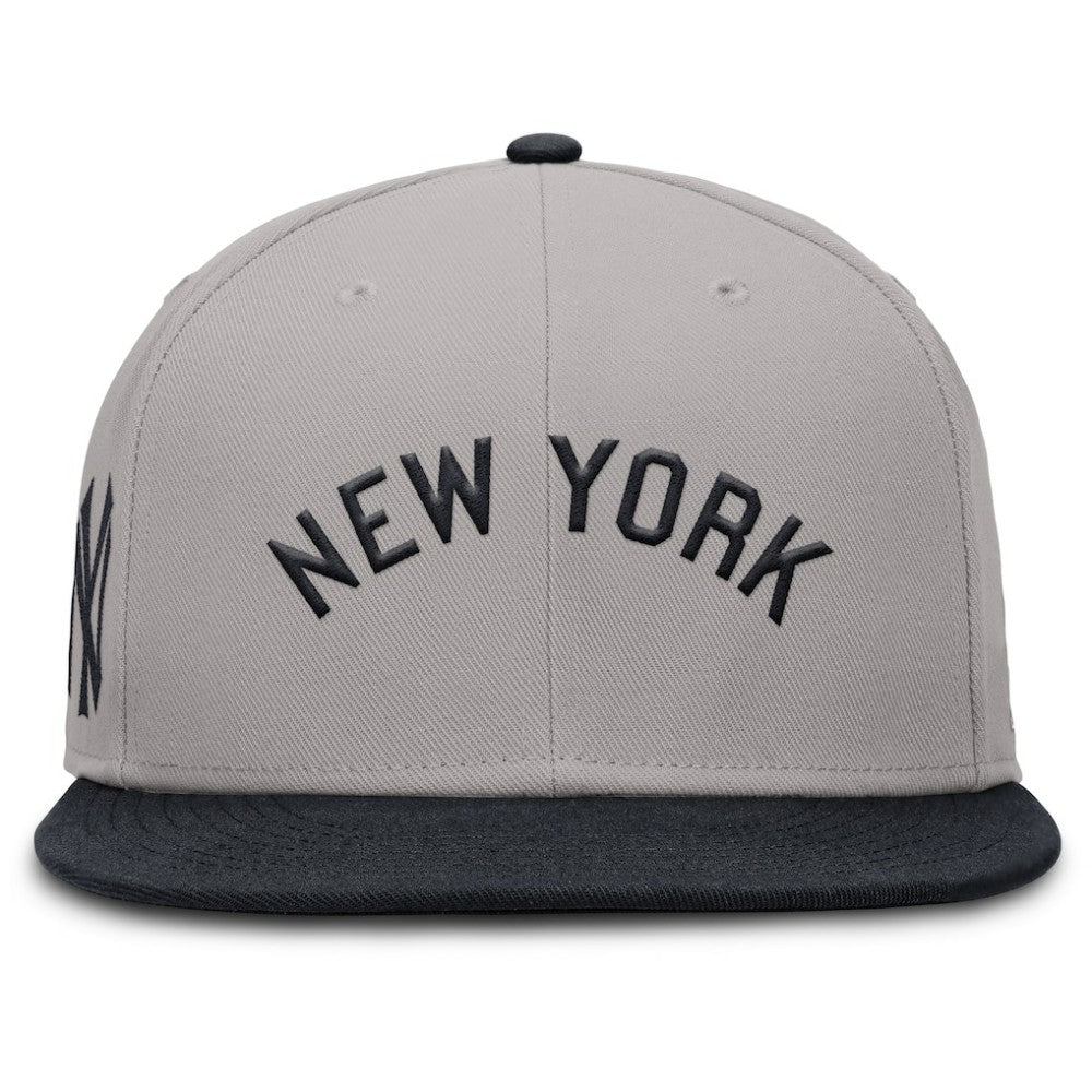 New York Yankees Cooperstown Two-Tone Dri-FIT Round Bill True Fitted Hat Gray | Nike