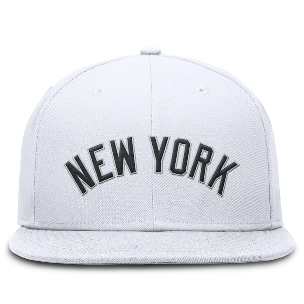 New York Yankees Wordmark Dri-FIT Round Bill True Fitted Hat White | Nike