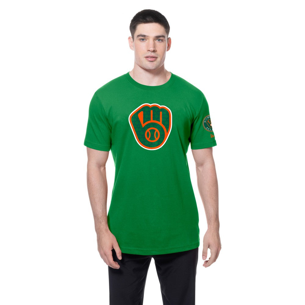 Milwaukee Brewers St. Patrick's Day Shamrock Fill T-Shirt Kelly Green | New Era