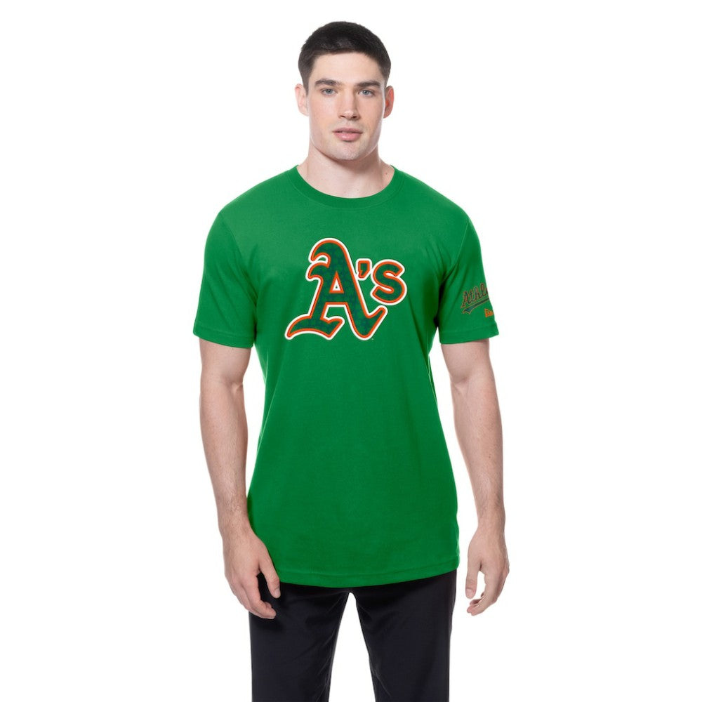 Athletics St. Patrick's Day Shamrock Fill T-Shirt Kelly Green | New Era
