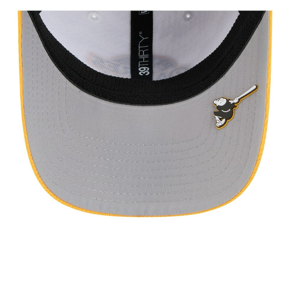 San Diego Padres 2025 MLB Clubhouse 39THIRTY Flex Hat Brown/Gold | New Era