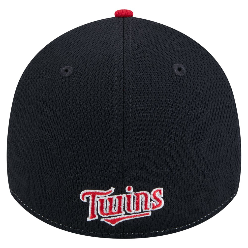 Minnesota Twins 2025 MLB Clubhouse 39THIRTY Flex Hat Navy/Red | New Era