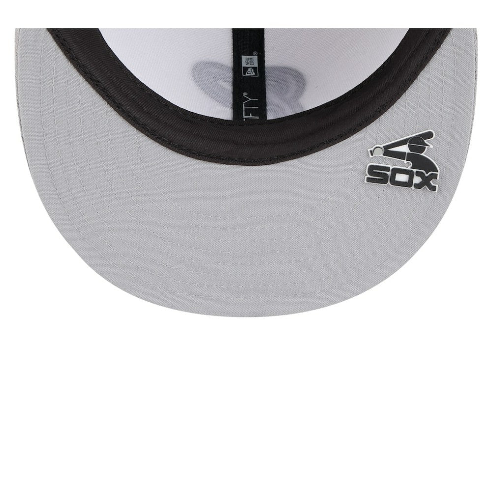 Chicago White Sox 2025 MLB Clubhouse 59FIFTY Fitted Hat Black/Gray | New Era