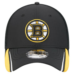 Boston Bruins New Era Linear Featherweight 39THIRTY Flex Hat Black